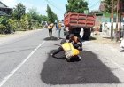 Jelang Natal Tahun Baru Pemkab Kediri Genjot Perbaikan Jalan Rusak di Wilayah Kabupaten Kediri